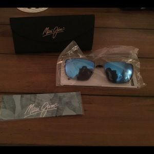 Brand new Maui Jim unisex sunglasses